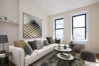 Rented by R New York