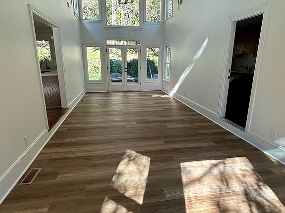 4th image of 550 Fortson Rd