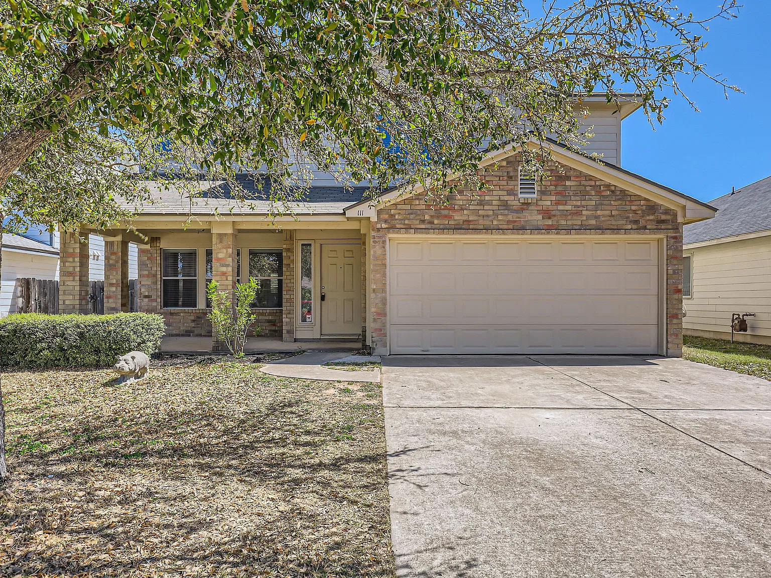 5 bed, 2912 sqft, $2,300 — Photo 1