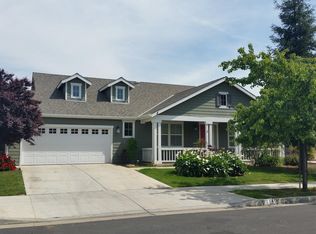 2140 N East Ct, Reedley, CA 93654
