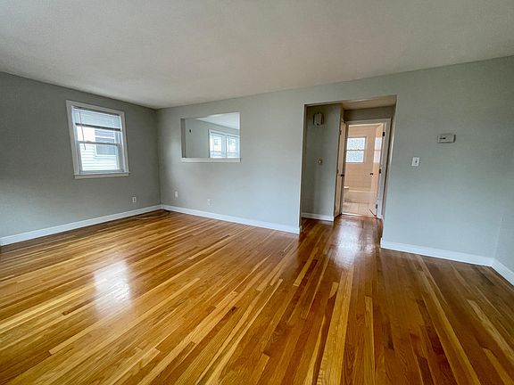 4th image of 59 Desoto Rd #2