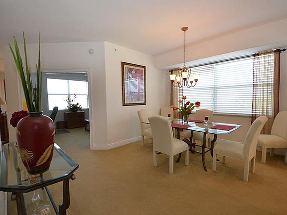 4th image of 222 Lewis Cir Unit 131