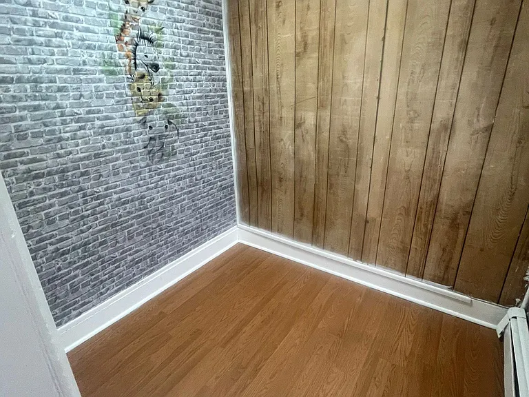 401 Marshall St #1R — Photo 7