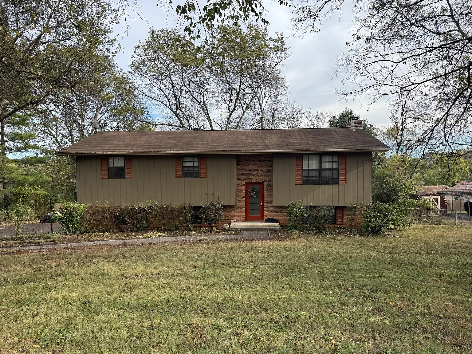 4 bed, 1966 sqft, $2,500 — Photo 3