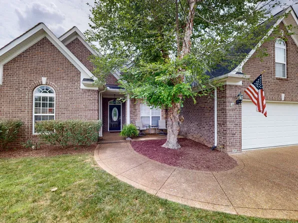 733 Willow Cove Dr, Murfreesboro, TN 37128