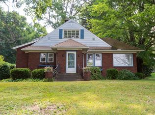 1657 Greensburg Rd, North Canton, OH 44720