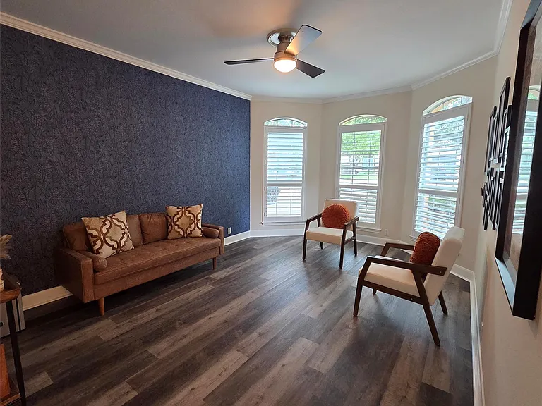 8208 Endeavor Cir — Photo 6