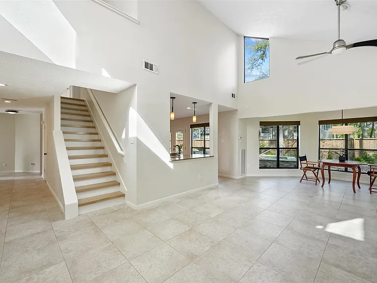 5 Berrypick Ln — Photo 3