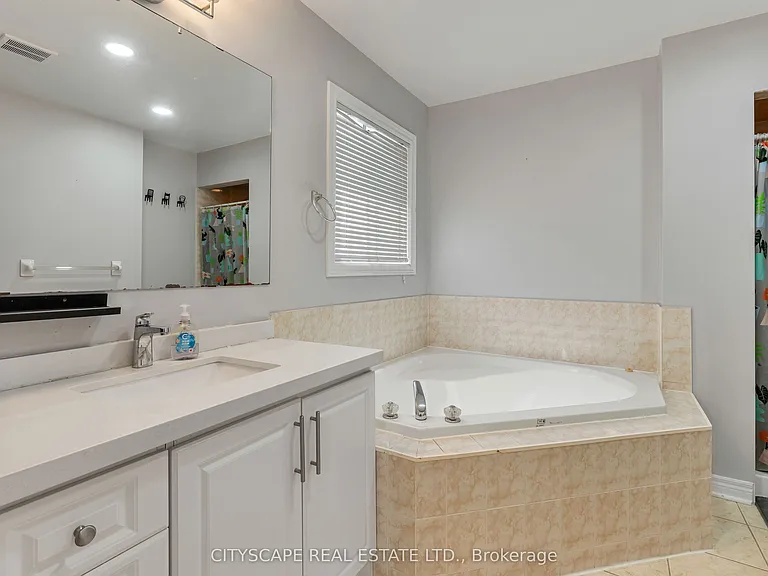 5623 Longboat Ave — Photo 38