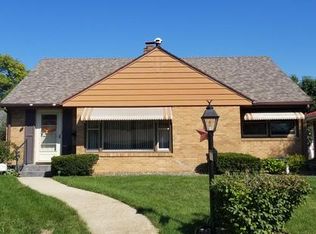 612 W 15th St, Sterling, IL 61081