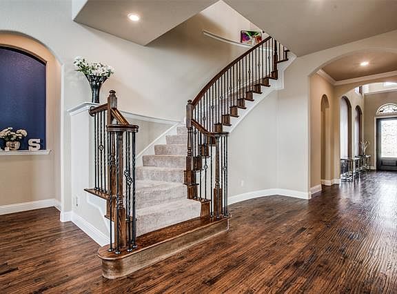 4th image of 3824 Roosevelt Dr