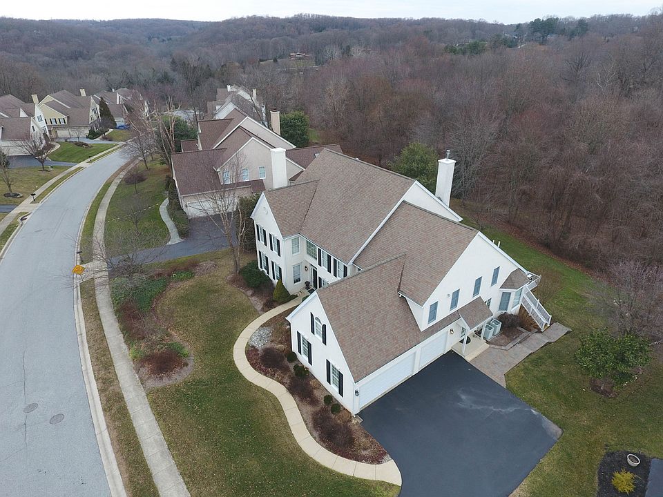 1st image of 33 Stonewold Way