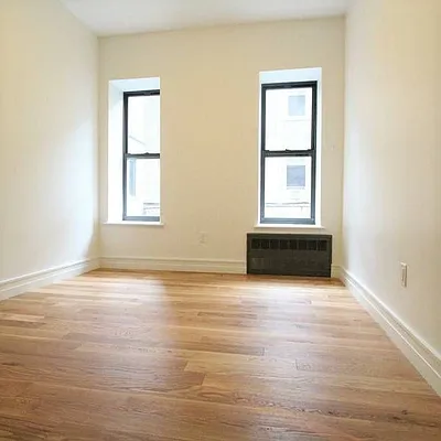 Rented by Zjama Realty Corp | media 26