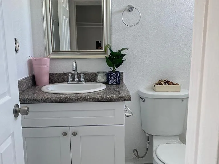 8553 Cedros Ave #9 — Photo 8