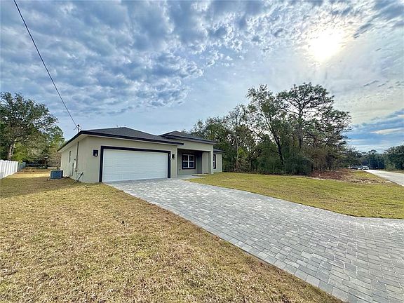 3rd image of 8593 N Muller Way