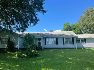 107 Milan Hwy, Trenton, TN 38382