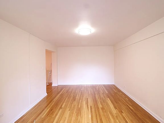 4th image of 3415 Parsons Blvd APT 3cc