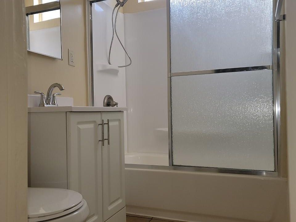 2nd image of 6207 Marbrisa Ave APT 2