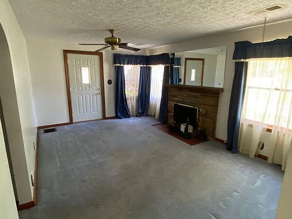 4th image of 962 Woodlawn Ave