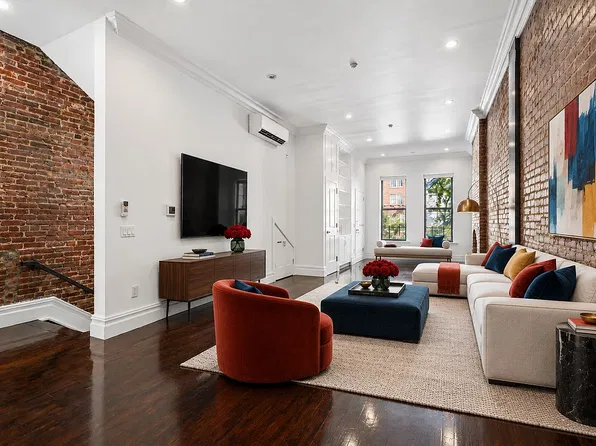 236 W 112th St #1, New York, NY 10026