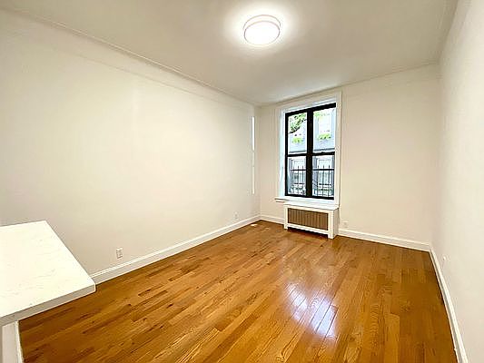 1st image of 51 7th Ave S APT 1C