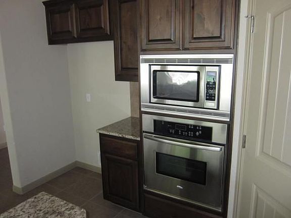 4th image of 2400 Sully Creek Dr