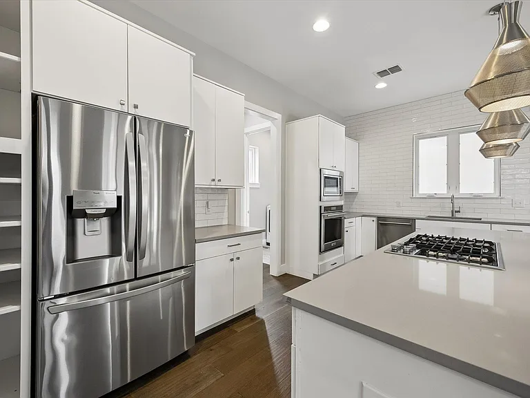 5006 Pecan Springs Rd #6 — Photo 12