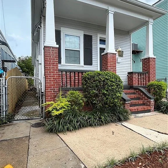7713 Zimpel St — Photo 20