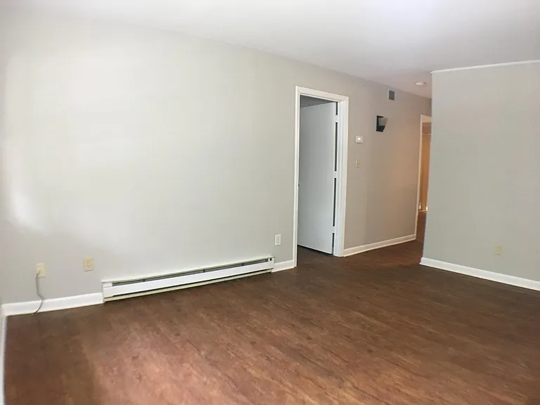1422 Scales St #K — Photo 10