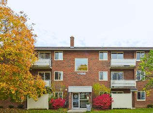 1123 Royal York Rd, London, ON N6H 3Z5