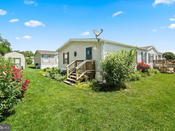 16814 Longfellow Ct, Hagerstown, MD 21740