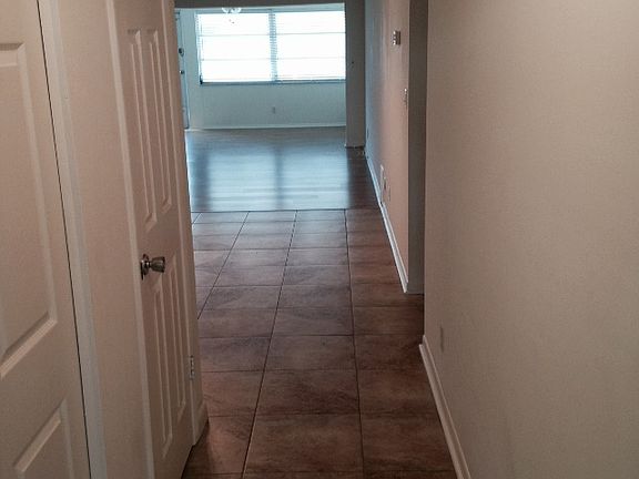 5th image of 1429 Highland Dr