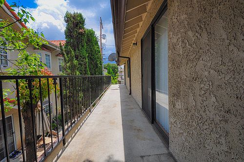 2nd image of 158 Diamond St APT C