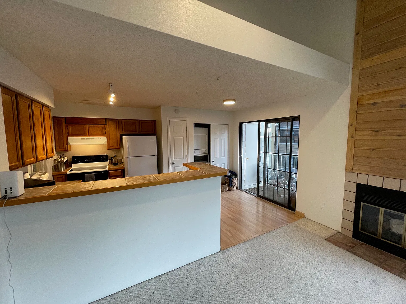 1 bed, 679 sqft, $2,100 — Photo 3