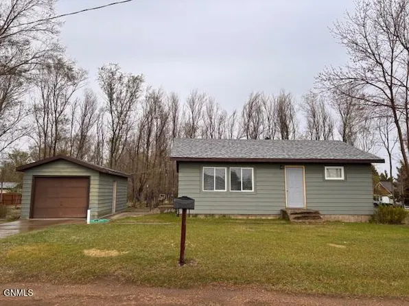 221 Linda St, Plentywood, MT 59254