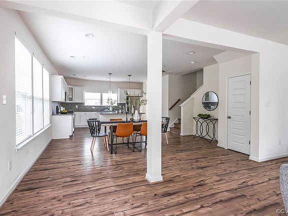 3rd image of 10490 Marions Way