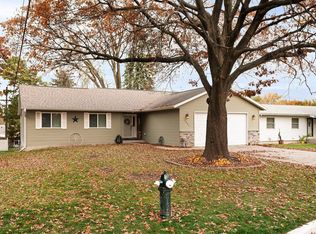 1041 Green Bay St, Onalaska, WI 54650