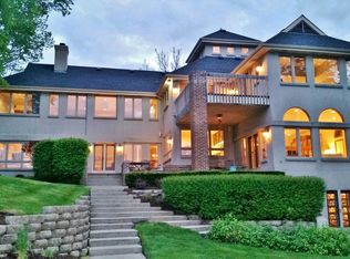 2090 W Touhy Ave, Park Ridge, IL 60068