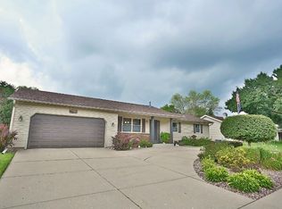 2701 Mineral Point Ave, Janesville, WI 53548