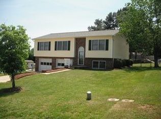 3043 Wonderland Ln, Conover, NC 28613