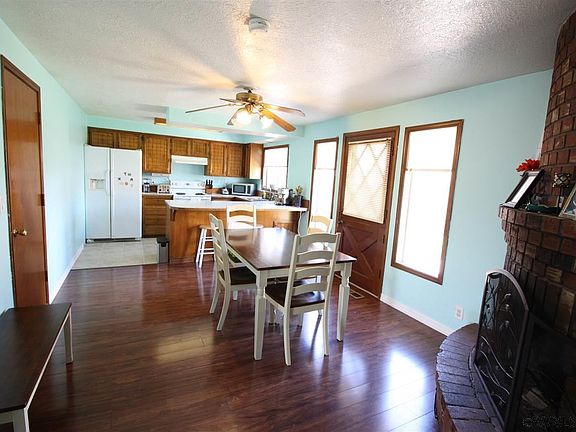 4th image of 3377 Four Seasons Ct NE