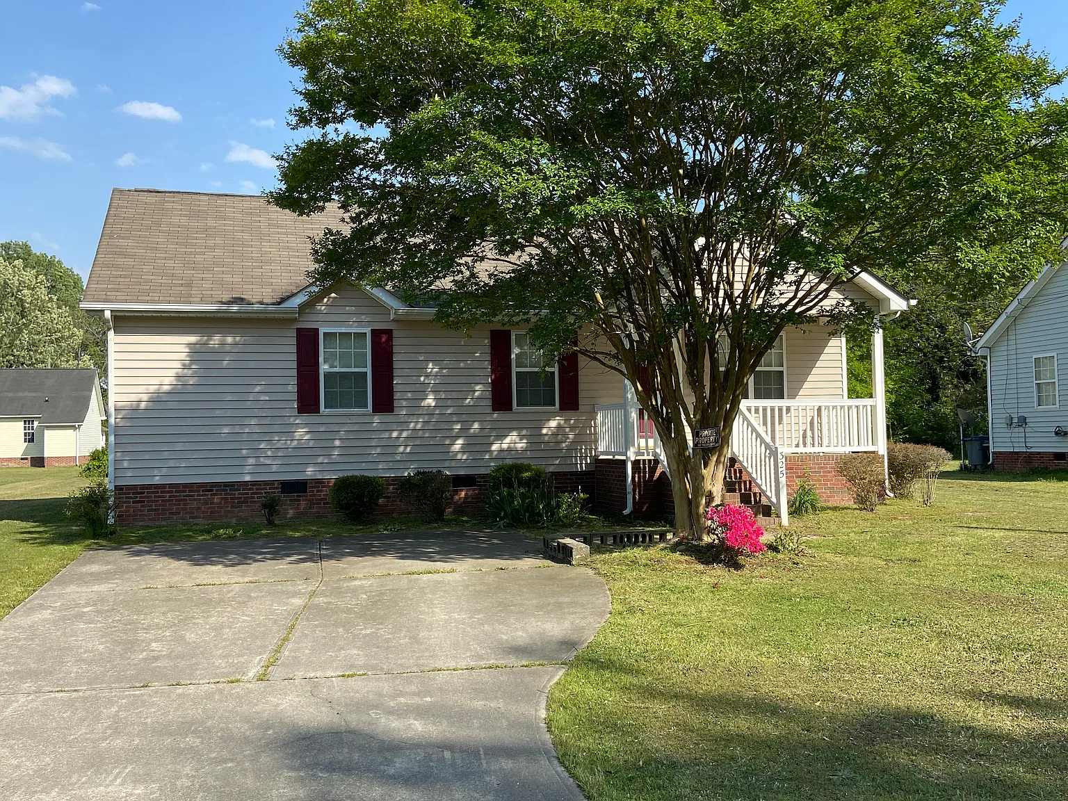 3 bed, 1065 sqft, $1,700 — Photo 1