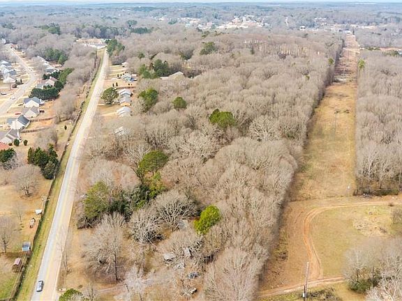 3rd image of 325 Peachtree Rd #1&2