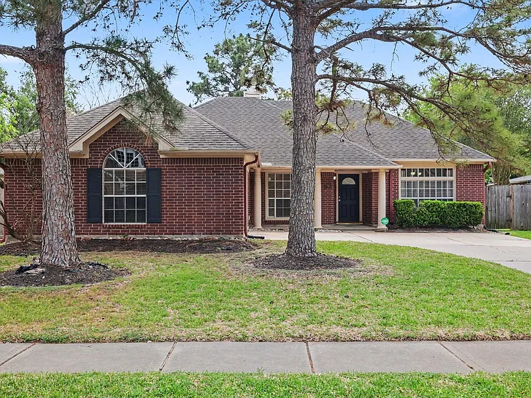 17907 Stoney Glade Ct — Photo 2