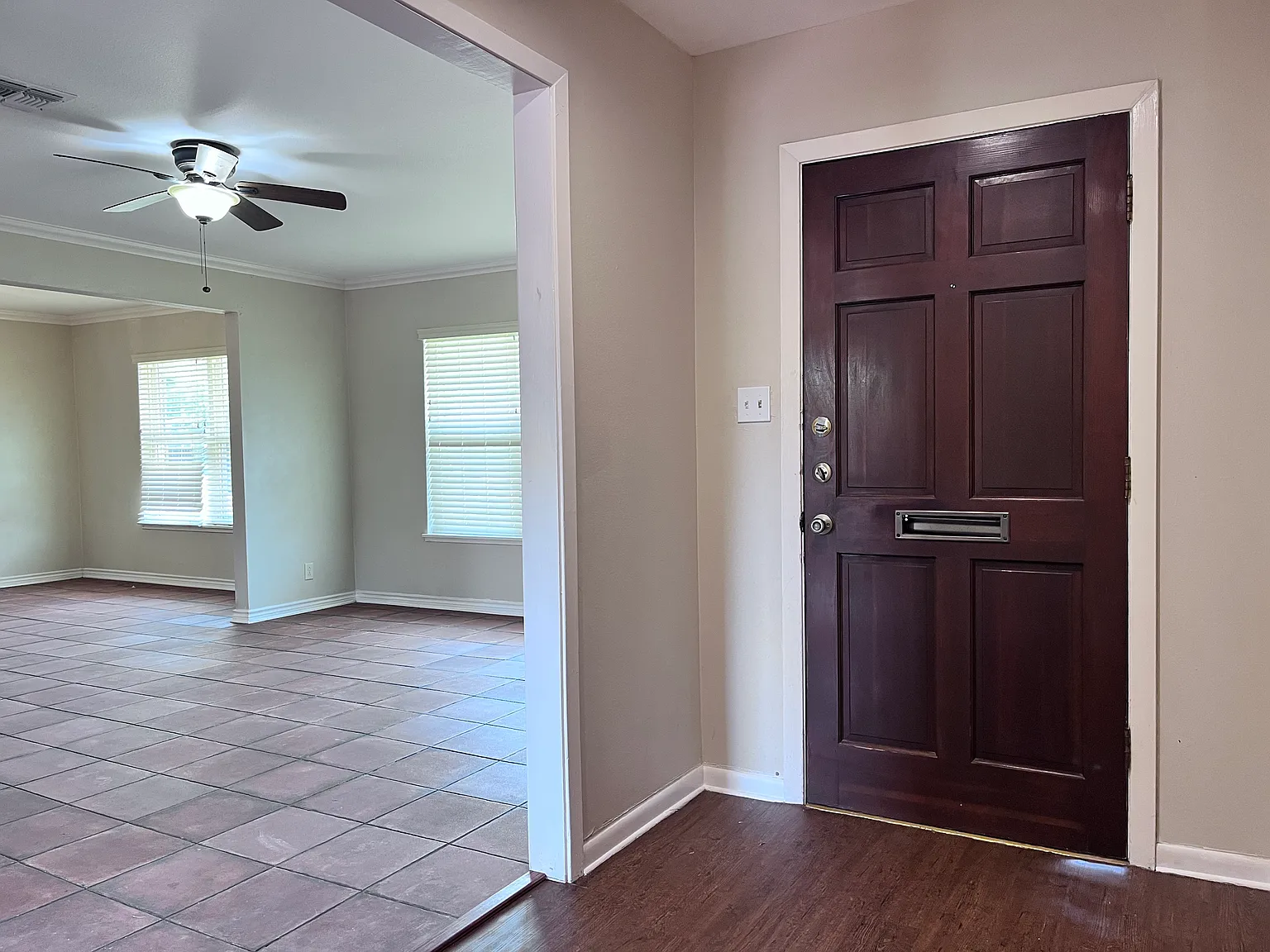 4 bed, 2100 sqft, $2,450 — Photo 3