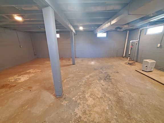 4th image of 1611 36th Ave