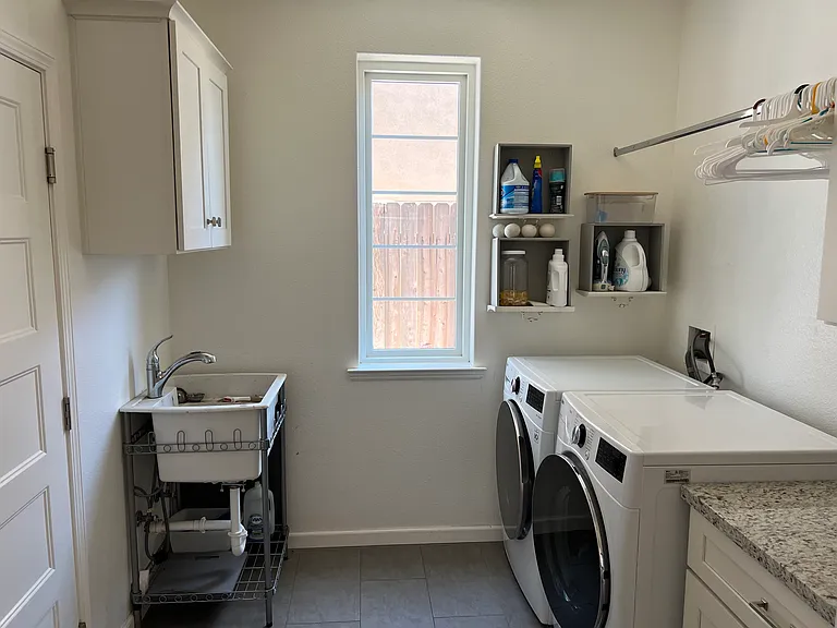 375 Mads Pl — Photo 19