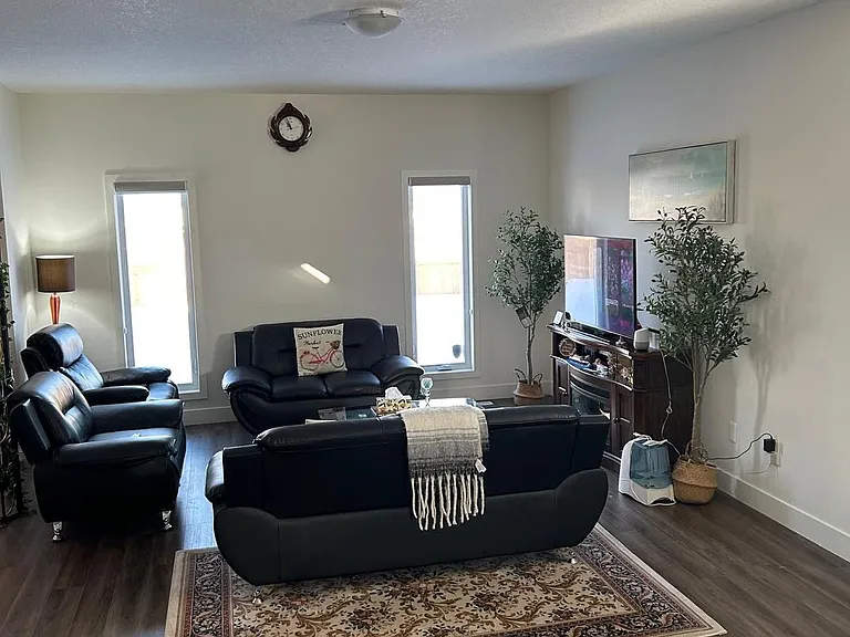 1520 S Twilite Blvd — Photo 39