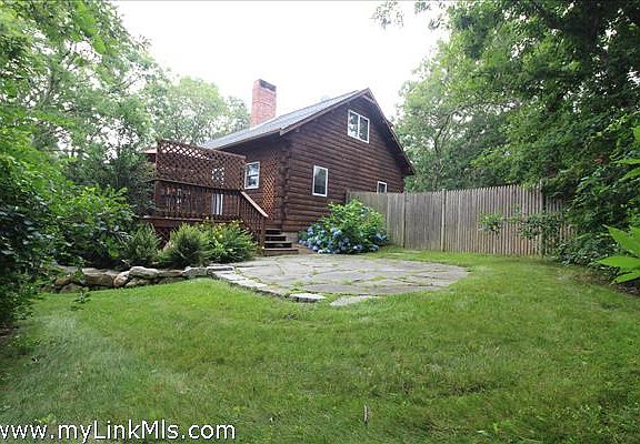 Front yard blue stone patio