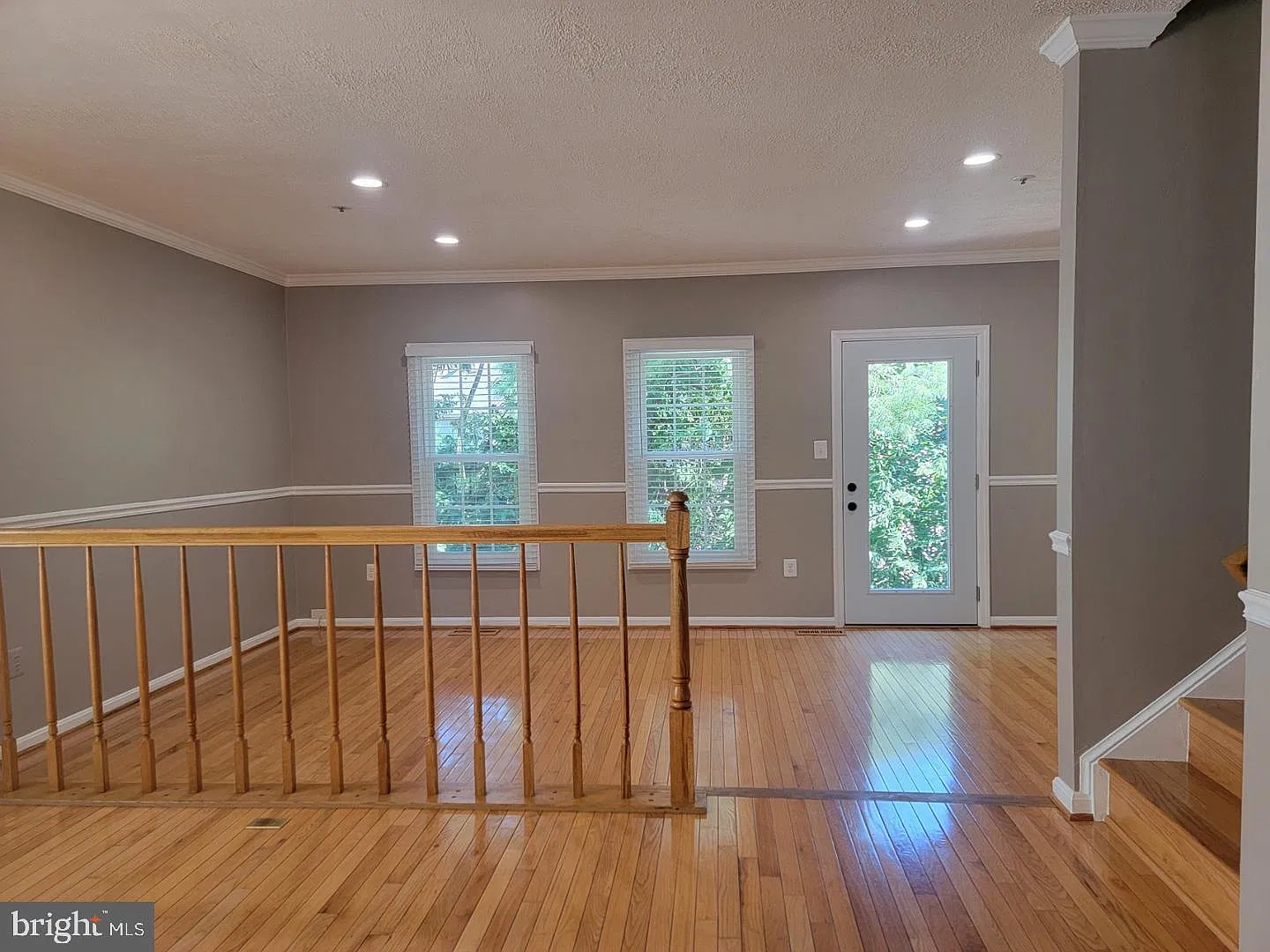 4 bed, 2150 sqft, $3,000 — Photo 3